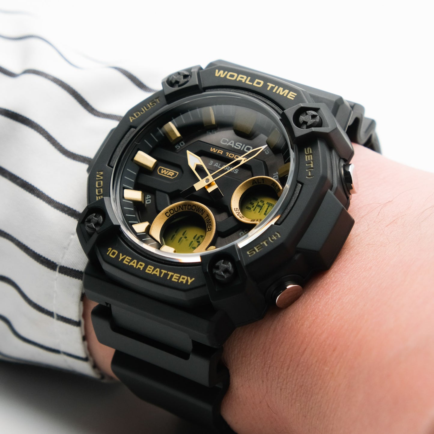 CASIO AEQ-120W-9AVDF