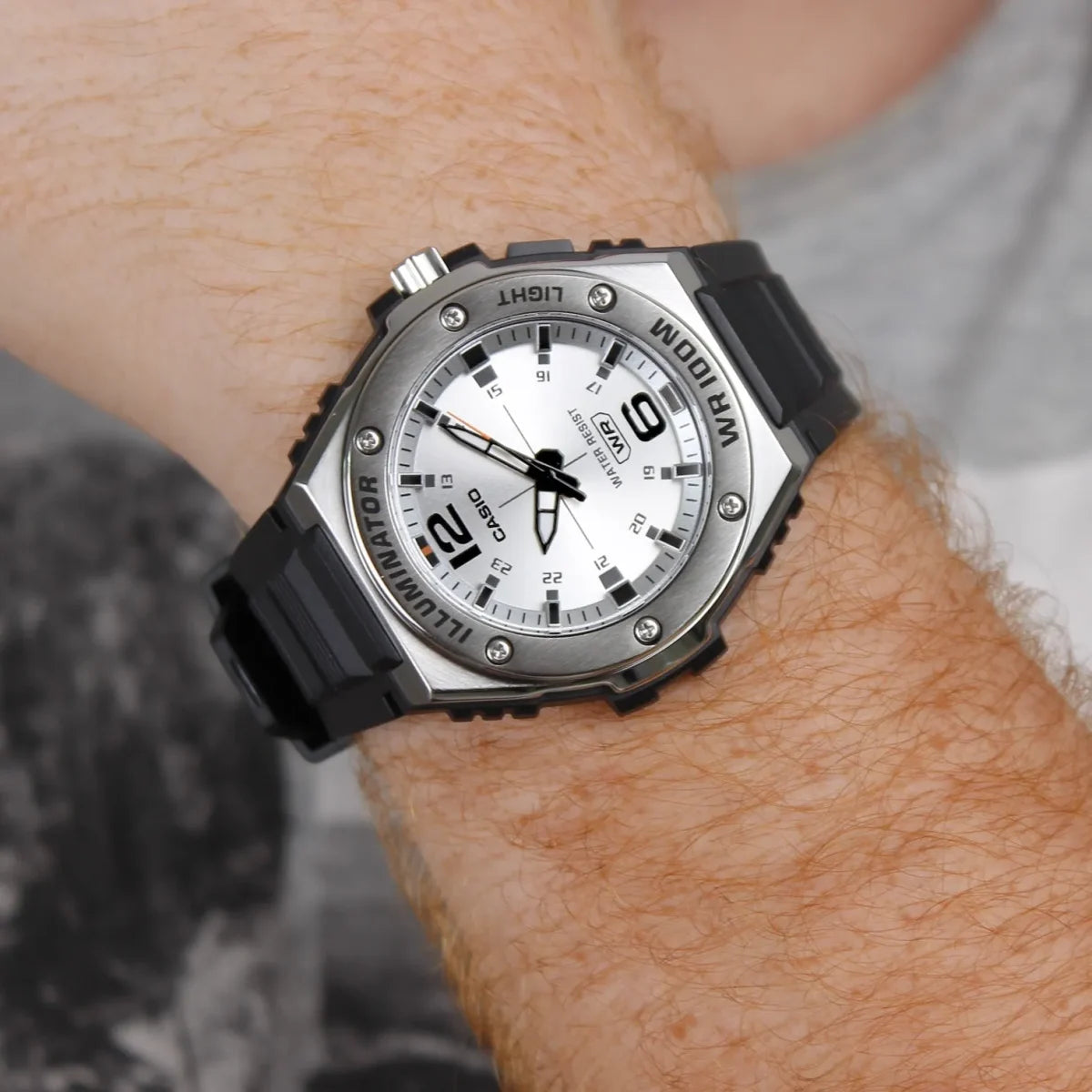 CASIO MWA-100H-7AVDF