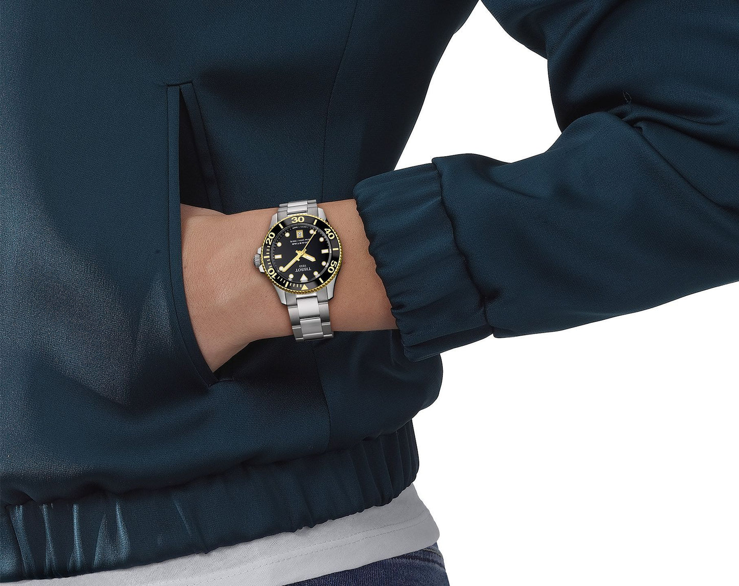 TISSOT SEASTAR 1000 T1202102105100