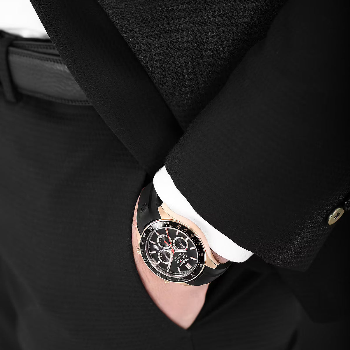 SECTOR 230 WATCH - R3271661029