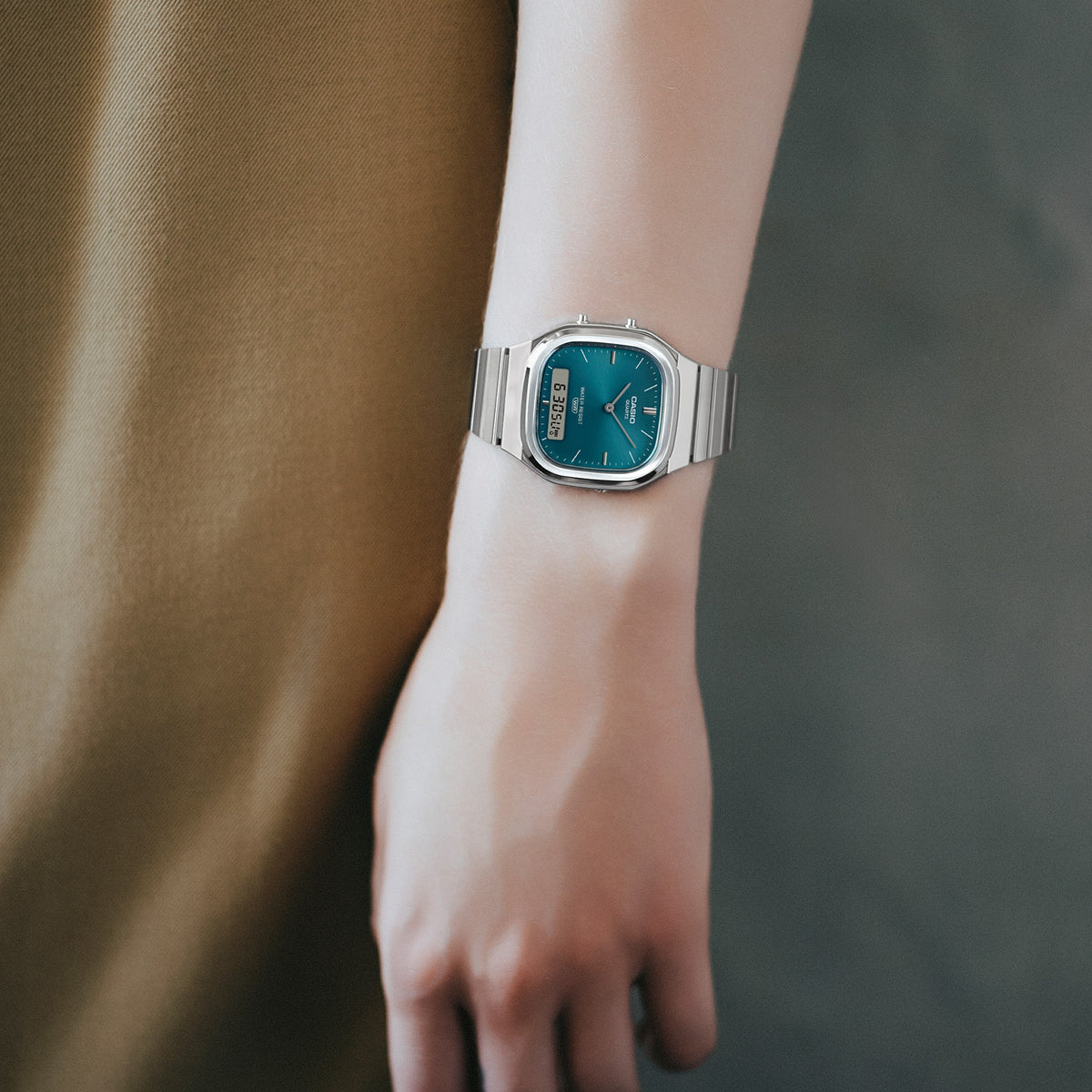CASIO AQ-240E-3ADF