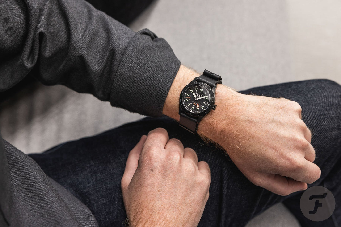 SEIKO SSK025K1 MEN'S WATCH