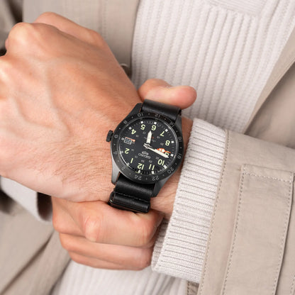 SEIKO SSK025K1 MEN'S WATCH