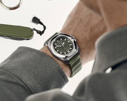 VICTORINOX I.N.O.X. AUTOMATIC 242017.1